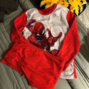 Boys spiderman pajamas size 10-12